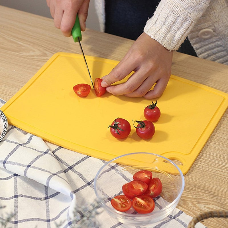 Liflicon Silicone Thick Cutting Boards Mats Set of 3pcs Foldable & Flexible Design Juice Grooves Easy Grip Handle Dishwasher Safe for Kitchen,BPA free Silicone Cutting Mats-Yellow - Image 4